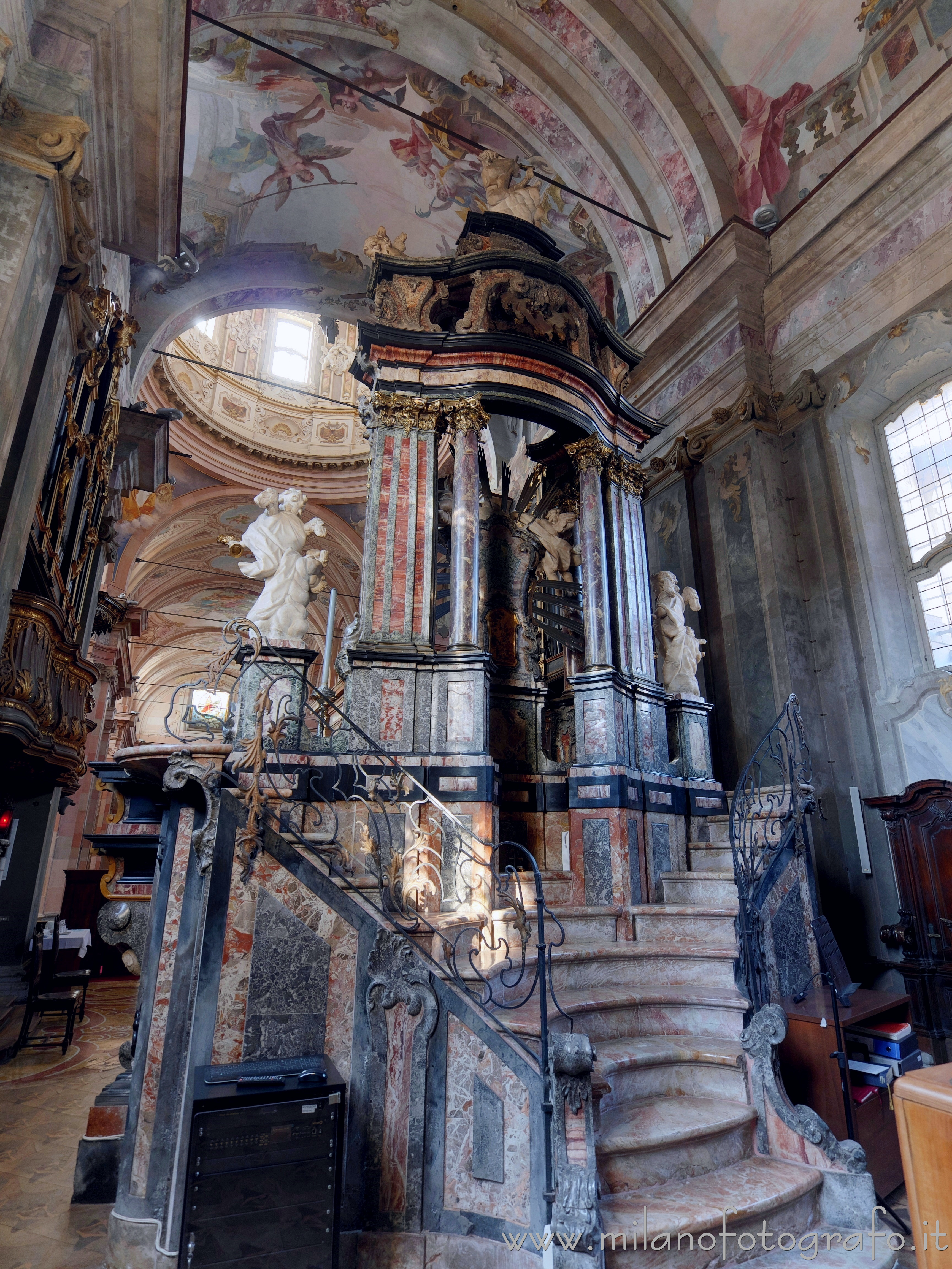 Busto Arsizio (Varese, Italy) - Sight from behind the main altar of the Basilica of St. John Baptist